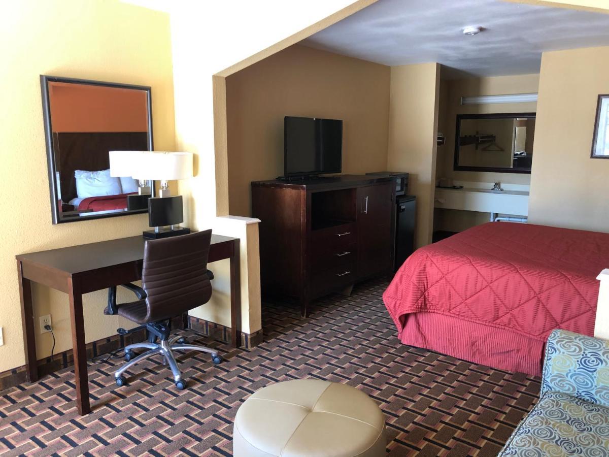 La Grange Executive Inn And Suites Luaran gambar